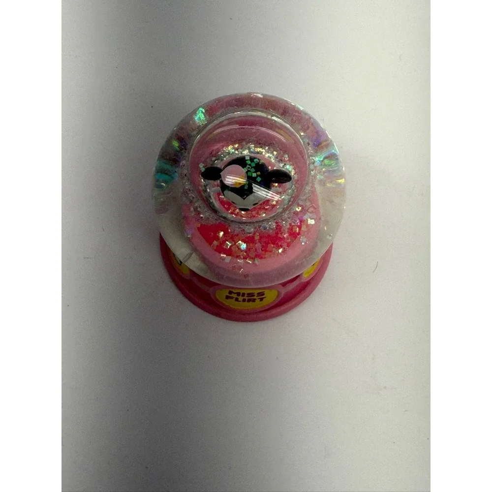 Disney Cuties Miss Flirt Minnie Mouse Snow Globe Glitter‎ Collectible